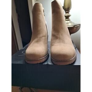 Mysoft Womens Size 9 Boots With Side Zippers On Both Sides